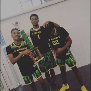 Meet your Posher, Devin